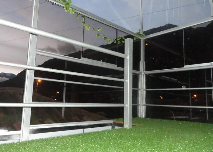 Garden Lodge 2*